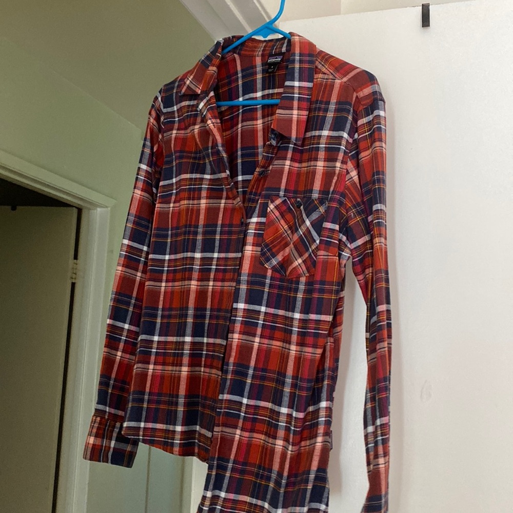 Patagonia flannel - never worn